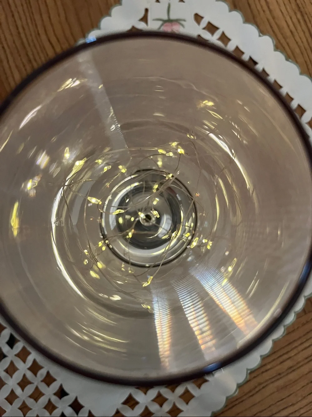 Signature home styles, Sparkle Glass takes 3 AAA batteries.